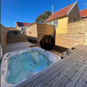 Semesterbostad Luksus Spahus I